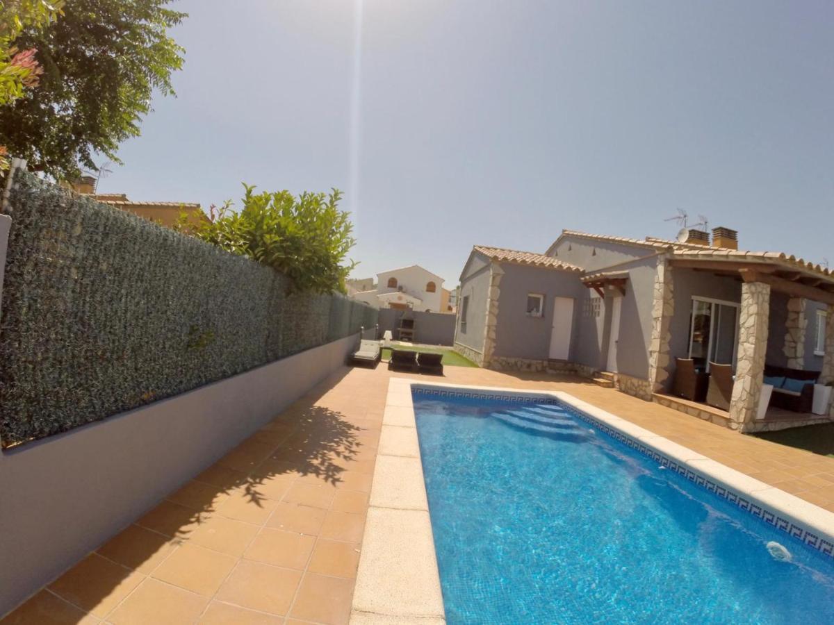 Villa Casa en L Escala con piscina y WIFI free L' Escala Exterior foto