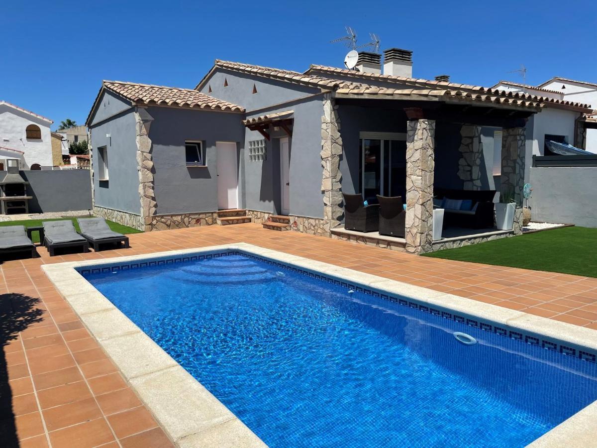 Villa Casa en L Escala con piscina y WIFI free L' Escala Exterior foto